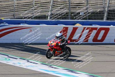 media/Aug-27-2022-Fastrack Riders (Sat) [[c588535105]]/Level 1/Session 1 Start Finish/